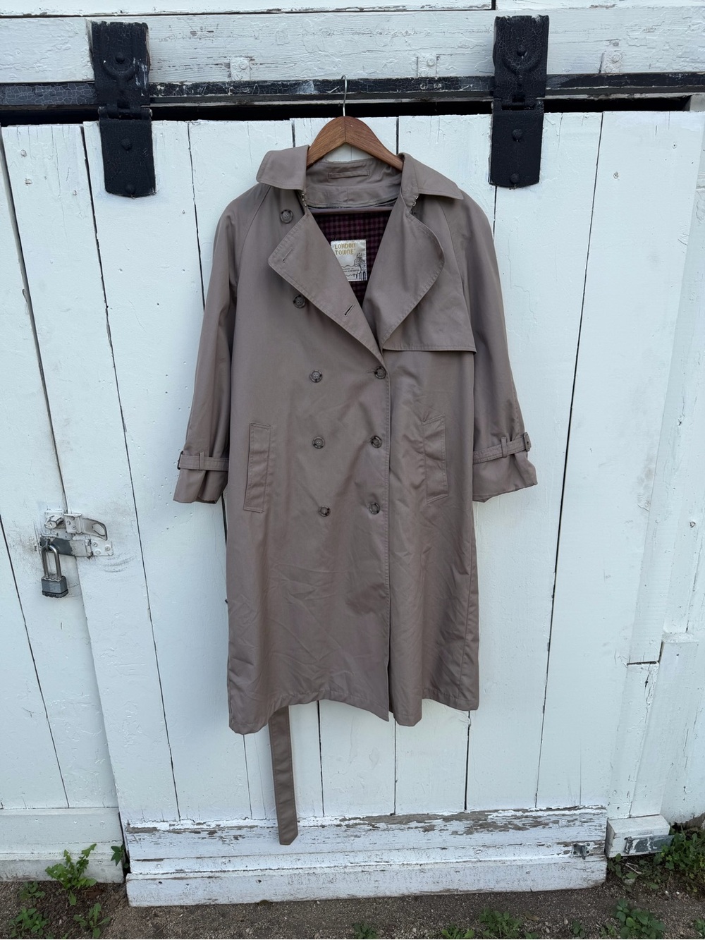 Women's Double-Breasted Trench Coat in Taupe